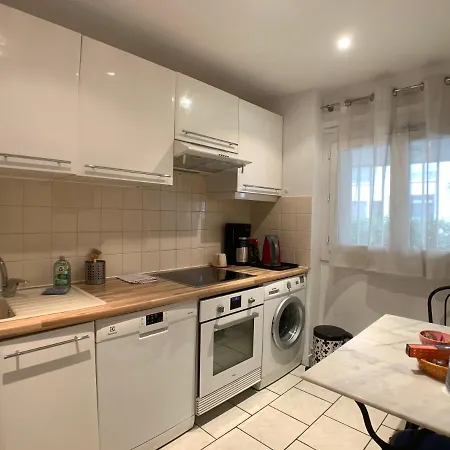General Ferrie Apartment